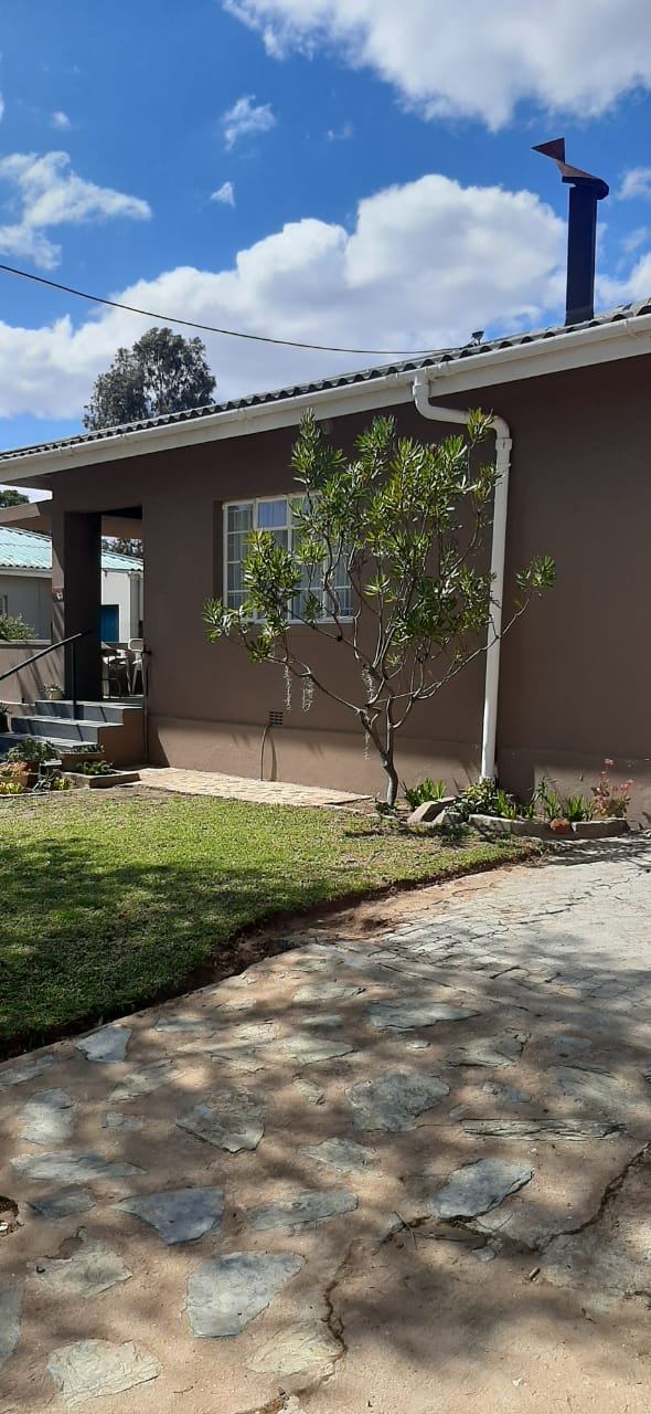 2 Bedroom Property for Sale in Uniondale Western Cape
